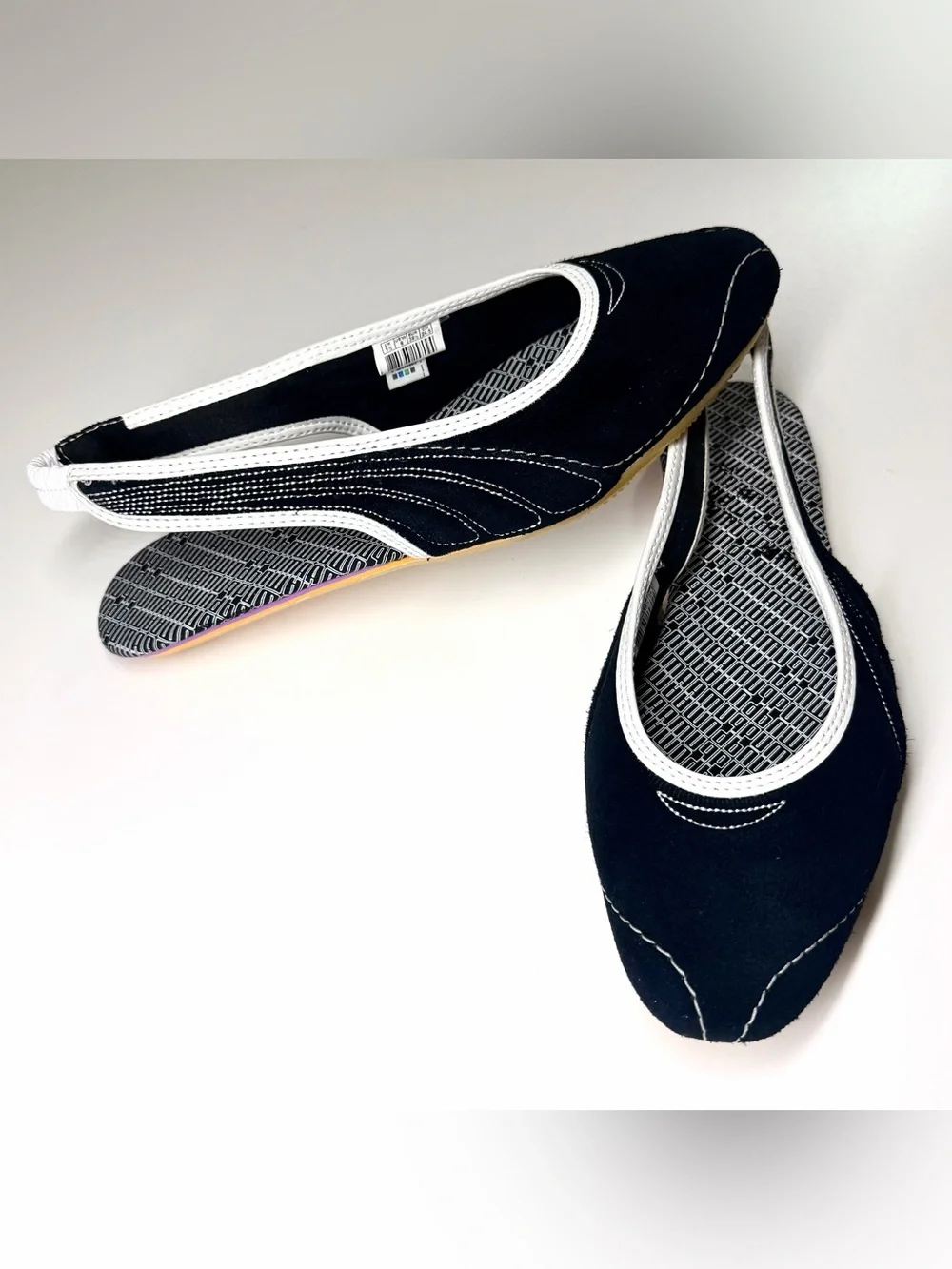 Puma Women's Slingy Black and White Slip-On Ballet Flats Sandals Size- 8